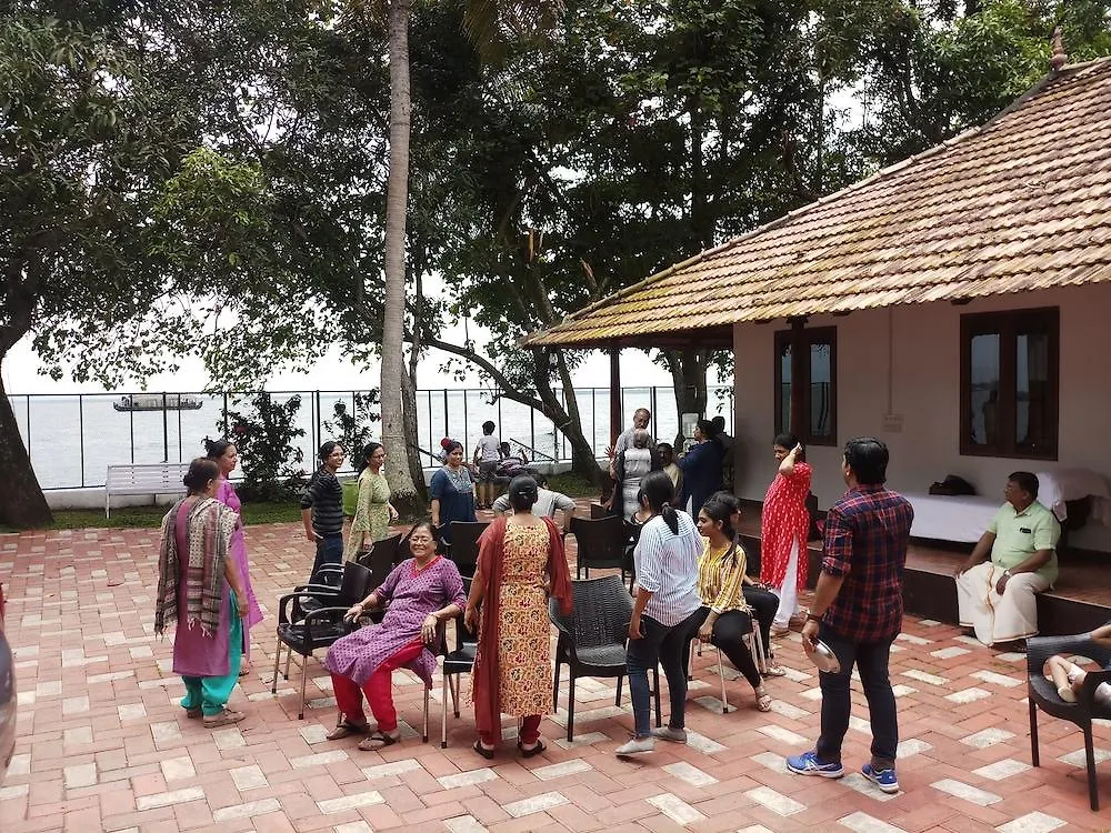Resort Saro Lake County Kumarakom