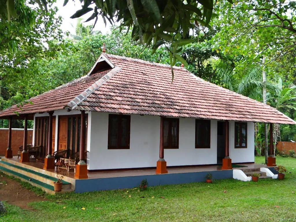 Saro Lake County Kumarakom