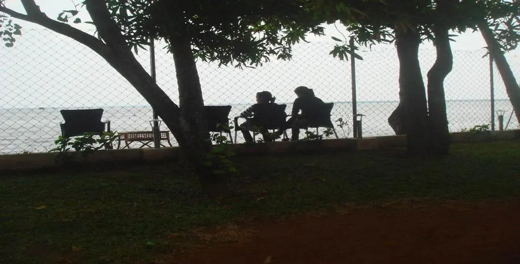 Saro Lake County Kumarakom 3*,