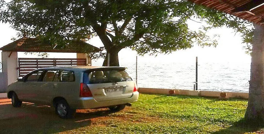 Resort Saro Lake County Kumarakom