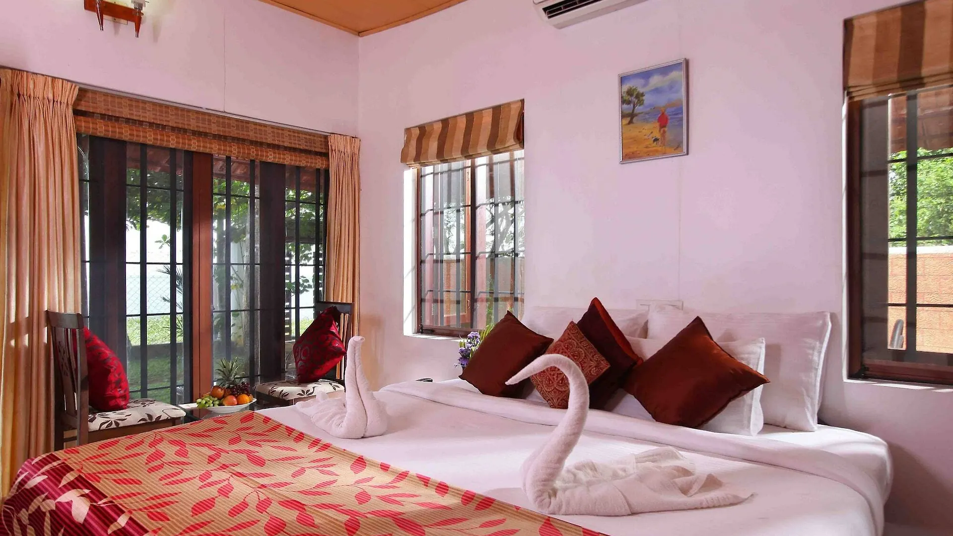Saro Lake County Kumarakom 3*,